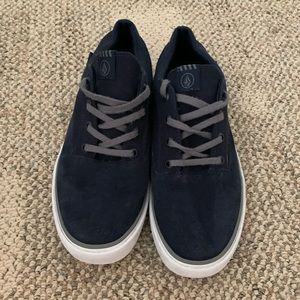 Men’s Volcom casual navy sneakers
